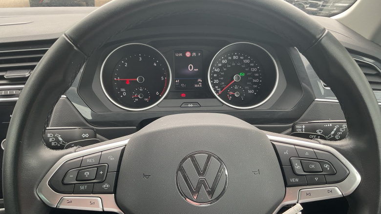 Volkswagen Tiguan 2.0 TDI Life 5dr DSG Diesel Estate